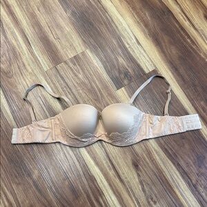 Lace Bra in Nude - strapless and fully convertible